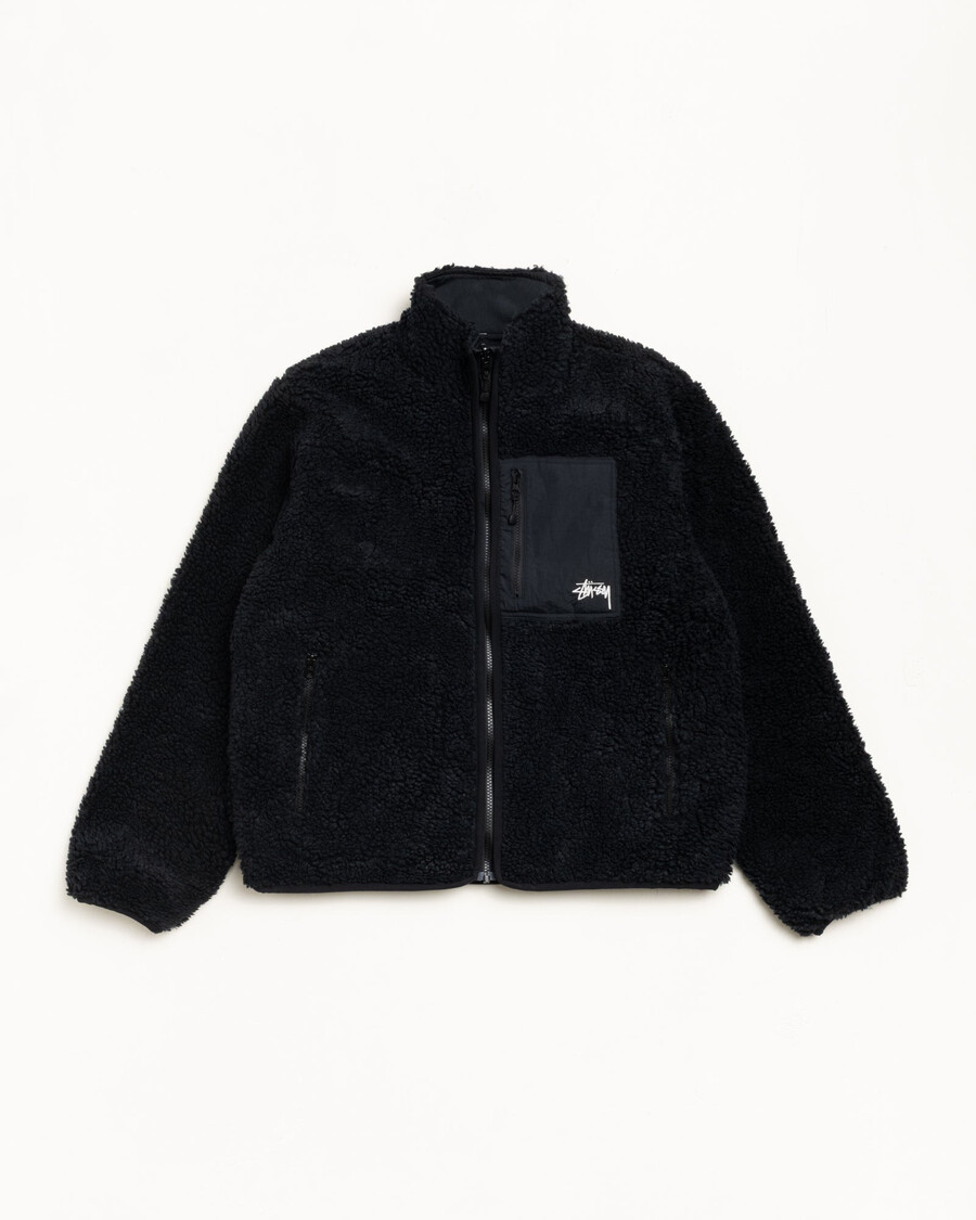 wende-sherpa-jacke in schwarz